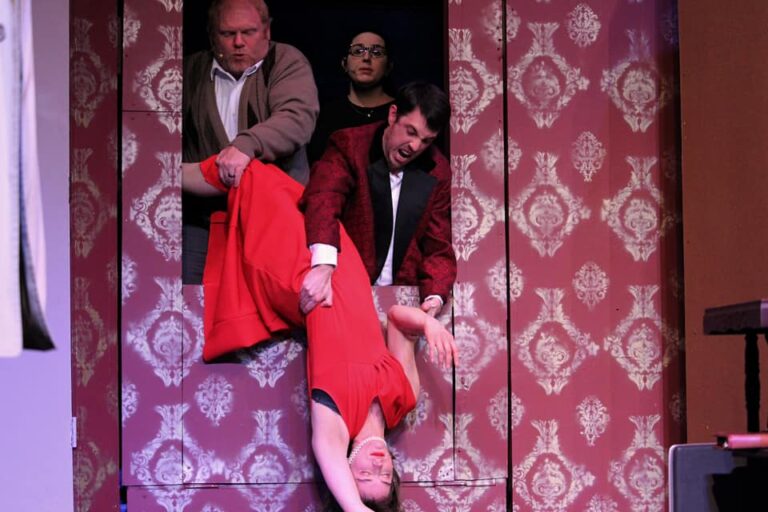 GCT’s “The Play That Goes Wrong” Enters Final Weekend