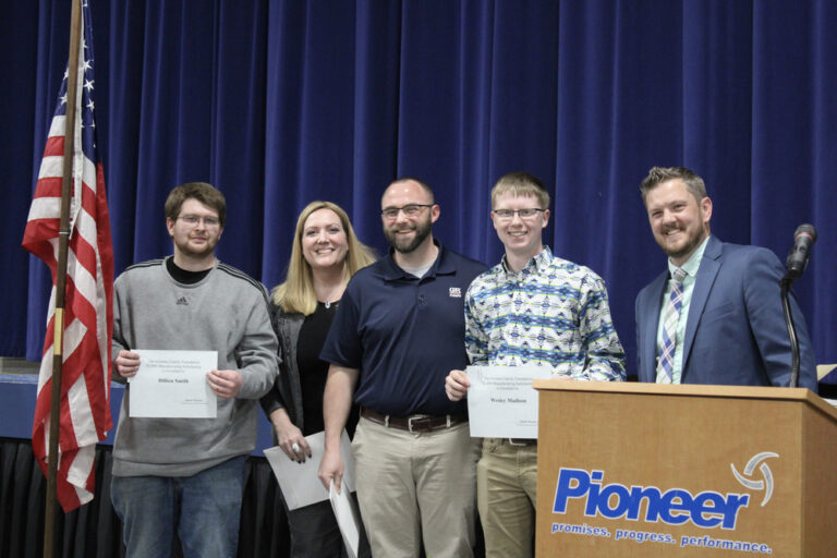 Honors Night Ceremony Held At Pioneer